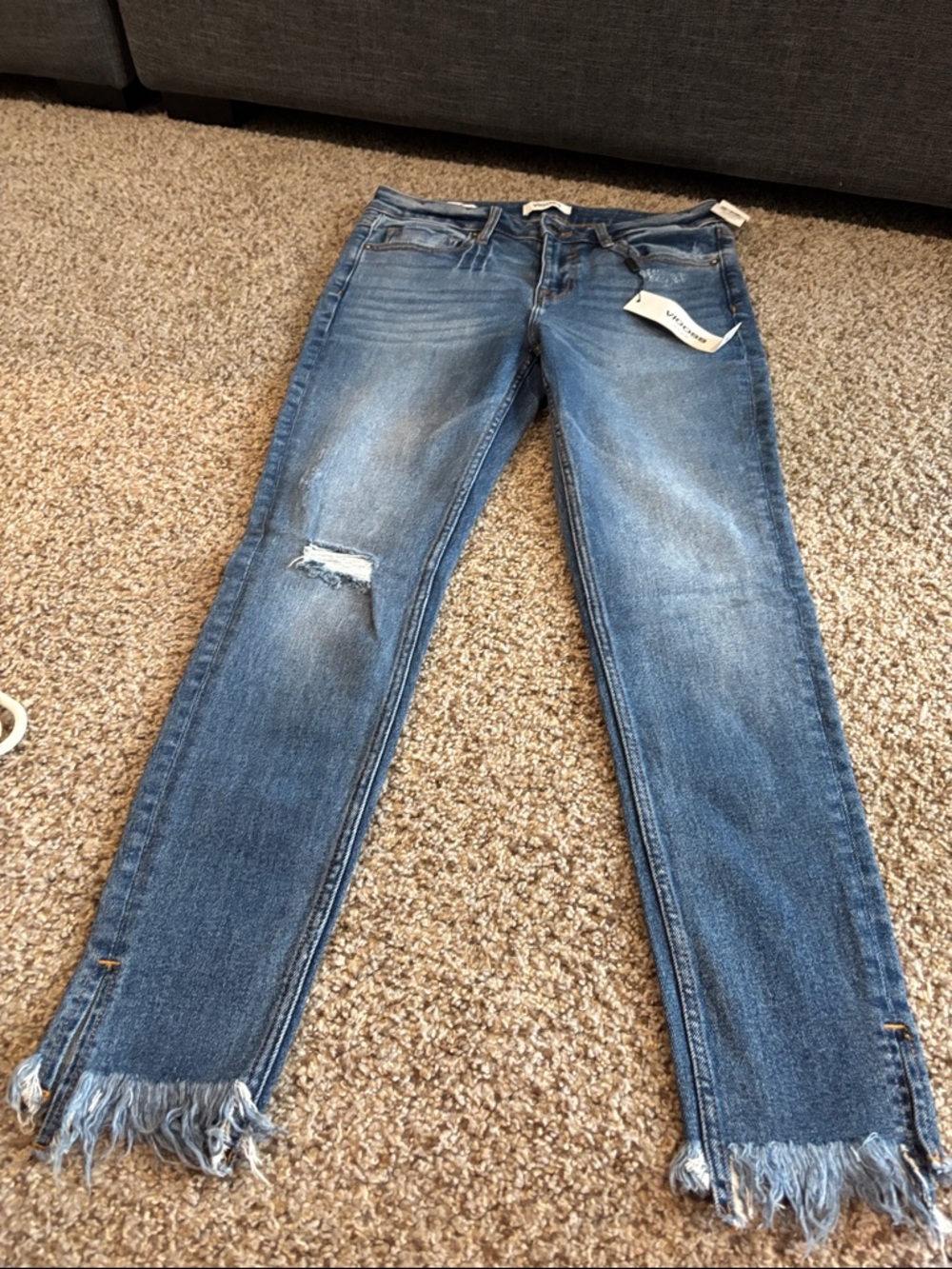 Vigoss Blue Skinny Jeans with Distressed Knee and Frayed Hem